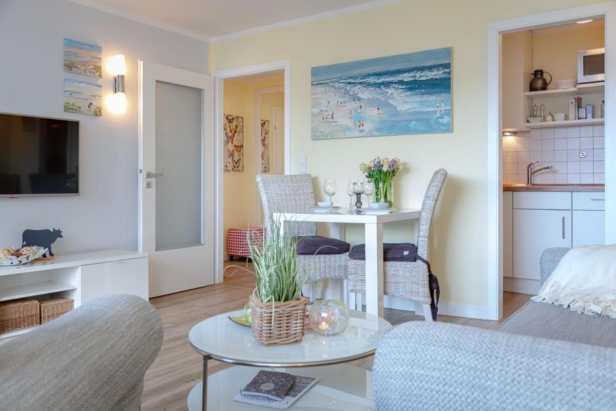 Haus Duenenburg - Suedside Apartment Westerland